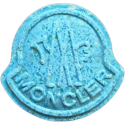 Compressa Moncler — MDMA 131mg — Berlin, Germania