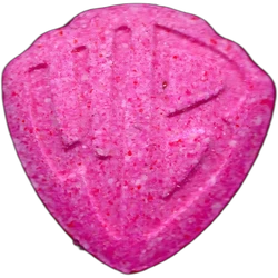 Compressa Warner Bros — MDMA 65mg; Caffeine 142mg — Madrid, Spagna
