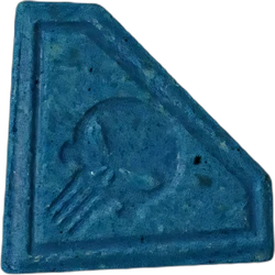 Compressa Punisher — MDMA 147mg; Unknown — Berlin, Germania